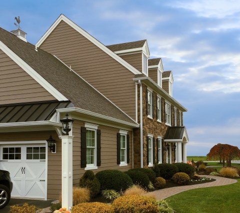 Chestnut, Horizontal Lap siding