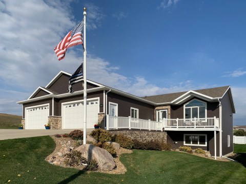 Saddle Wood, Lap Siding