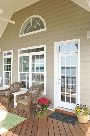 Sand Dune, Horizontal Lap siding